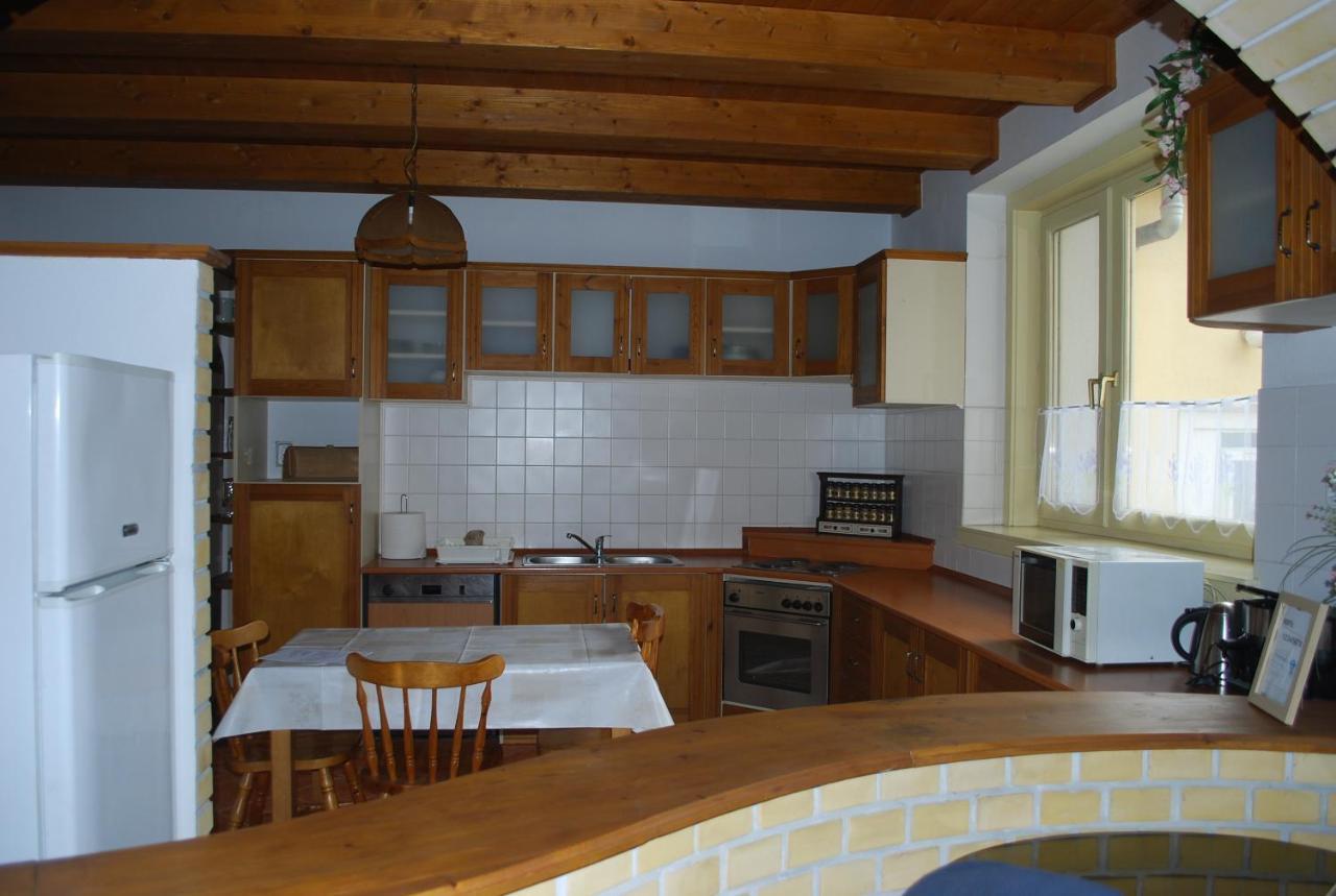 Casa Napsugar Panzio Bed & Breakfast Apostag Exterior photo